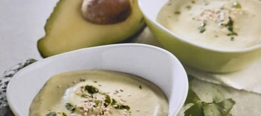 Recetas de verano con Thermomix○: Crema fría de pepino y aguacates