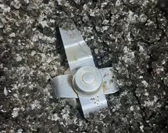 Step <p>Coloca las algas deshidratadas en el Thermomix y tritura a velocidad 8 durante 15 segundos hasta que estén finamente picadas.</p> illustration