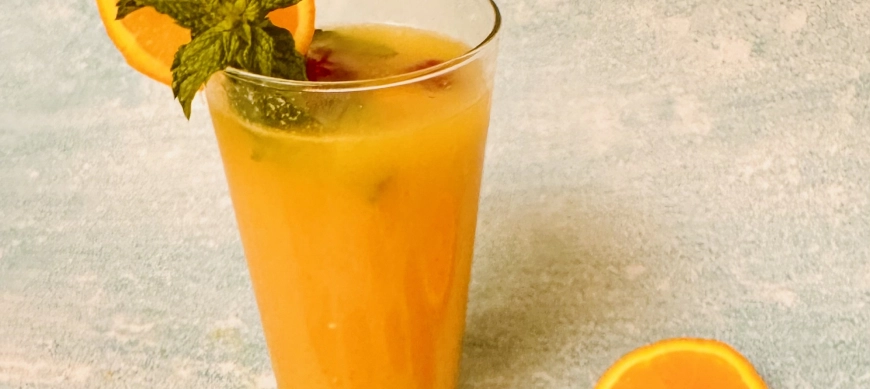 BEBIDA DE NARANJA Y LIMÓN CON HIERBABUENA Y JENGIBRE?✨