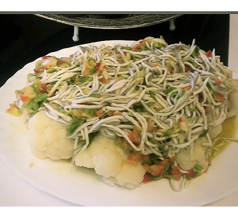 COLIFLOR CON GULAS EN VINAGRETA